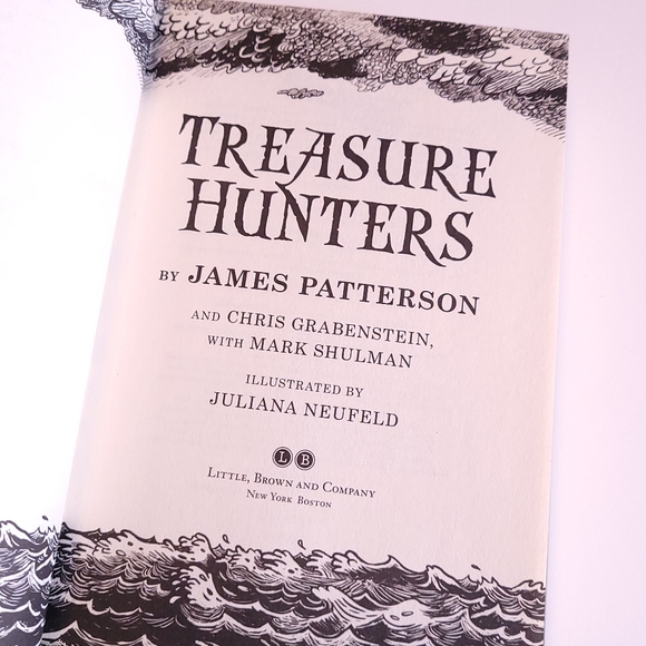 Treasure Hunters / James Patterson / 2 books / Children / Illustrated Novels - Picture 2 of 8